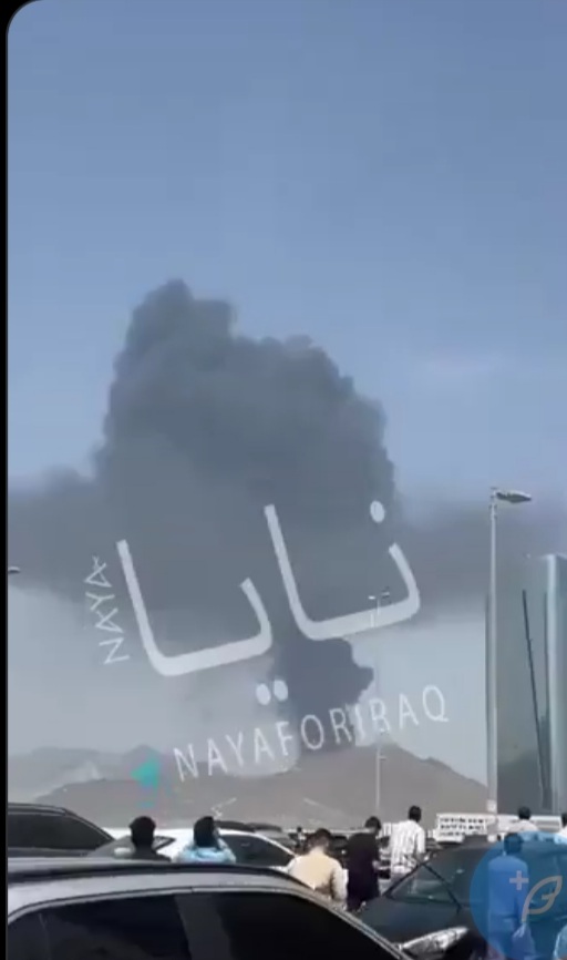 sabaazad31's tweet photo. A drone strike has reportedly targeted the Fujairah oil field in the United Arab Emirates.
#Iranwar
#TelAviv
#Khamenei #الرياض_الان 
#Netanyahu 
#Trump #Salalah
#F-15#Erbil
#StraitOfHormuz https://t.co/HkKakBemER
