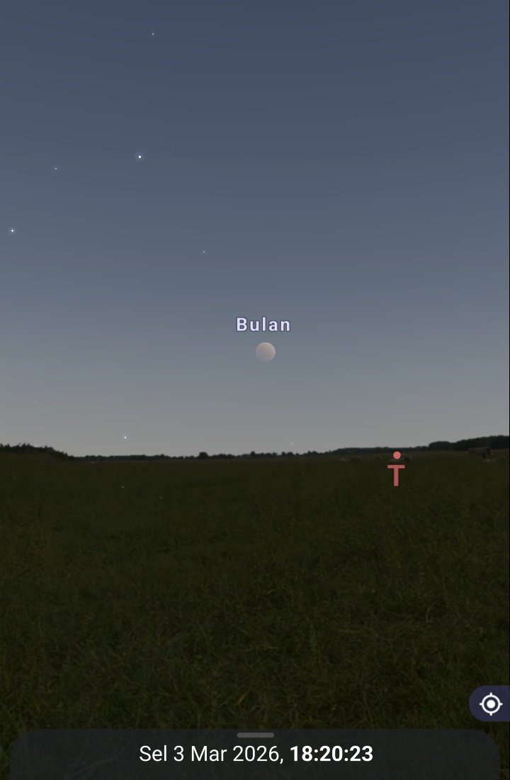 Bulan sudah terbit dan siap menuju puncak gerhana jam 18.33 WIB
