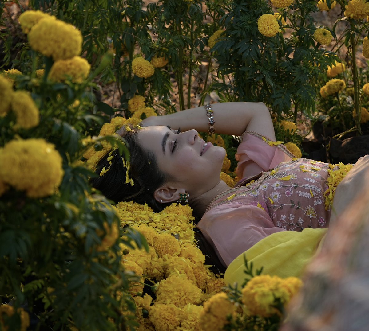 Happy holi to all 🫟🎉

#SeherHoneKoHai #rishitakothari #colorstv #HappyHoli