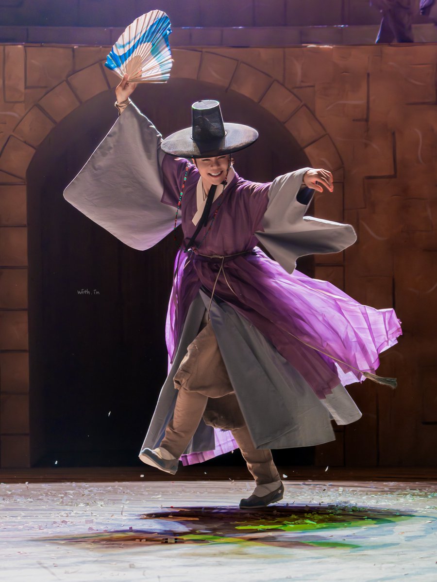 241116 창극 <이날치전>
이날치 역 - 김수인
#김수인 #이날치 #국립창극단 #이날치전 #Suin