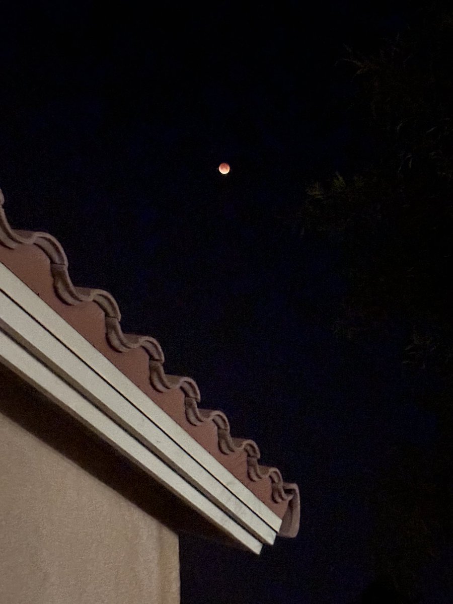 Nothing beats a good blood moon