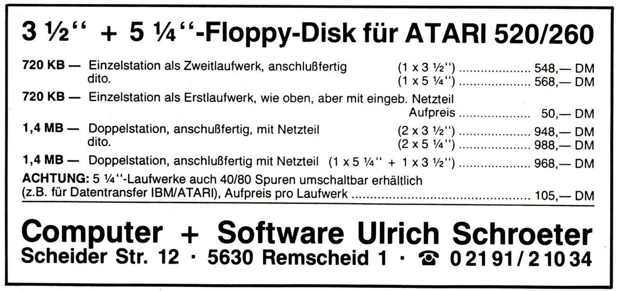 Retrojournal_de's tweet image. „3½″ oder 5¼″?
720 KB für 548 DM.
1,4 MB Doppelstation für 948 DM.
Und wir haben ernsthaft über 40/80-Spur-Umschaltung diskutiert.😄
Heute passt das 100.000-Fache in die Hosentasche.
Damals war ein Zweitlaufwerk schon Luxus.

#AtariST #FloppyDisk #80er #Retrocomputing