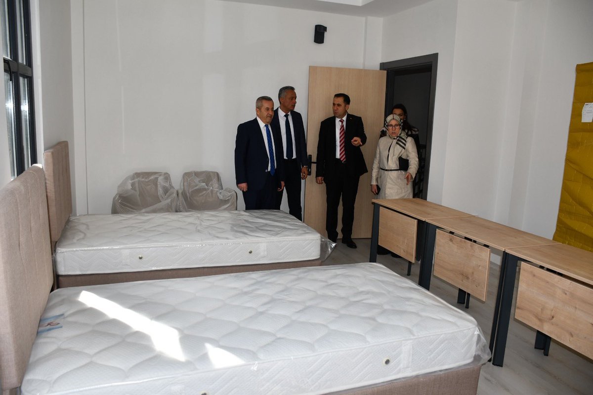 aydinashm's tweet photo. İl Müdürlüğümüzün Çocuk Evleri Sitesi ve İhtisaslaşmış Çocuk Evleri Sitesi Müdürlüğümüzün inşaatı tamamlanan hizmet binaları, Çocuk Hizmetleri GN. Müd.Daire Başkanı Sn. Ayşe Türkay Aydemir ve Personel Genel Müdürlüğü Daire Başkanı Sn Mustafa Şimşek tarafından yerinde incelendi. https://t.co/opBHn8D5S5