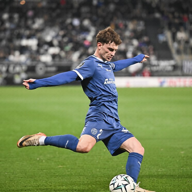 ♨️ Le flop : Lucas Maronnier

Sévère de le pointer du doigt au vu de la prestation de l'équipe mais le latéral a semblé en difficulté tout au loin de la rencontre sur son côté droit.
Il est d'ailleurs difficile de se faire un réel avis sur son niveau depuis le début de la saison.