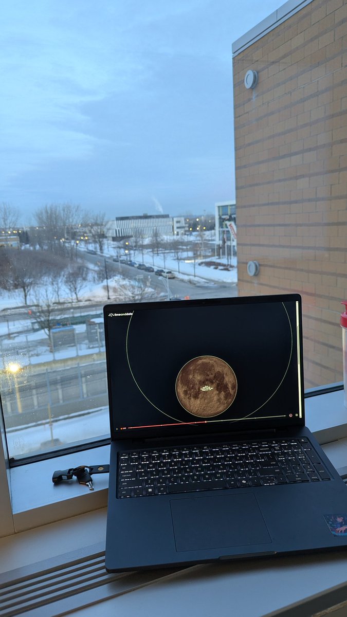 Chwarles_'s tweet photo. I tried to look at the #TotalLunarEclipse but I only got the Beginning of the partial phase before it got cloudy. Mother nature won today maybe next time! https://t.co/o0hb9AVFjJ