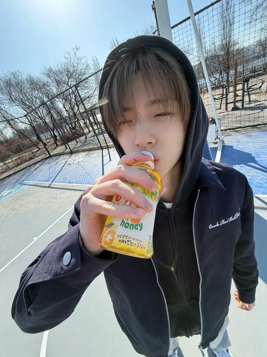주훈 얼굴 tweet media