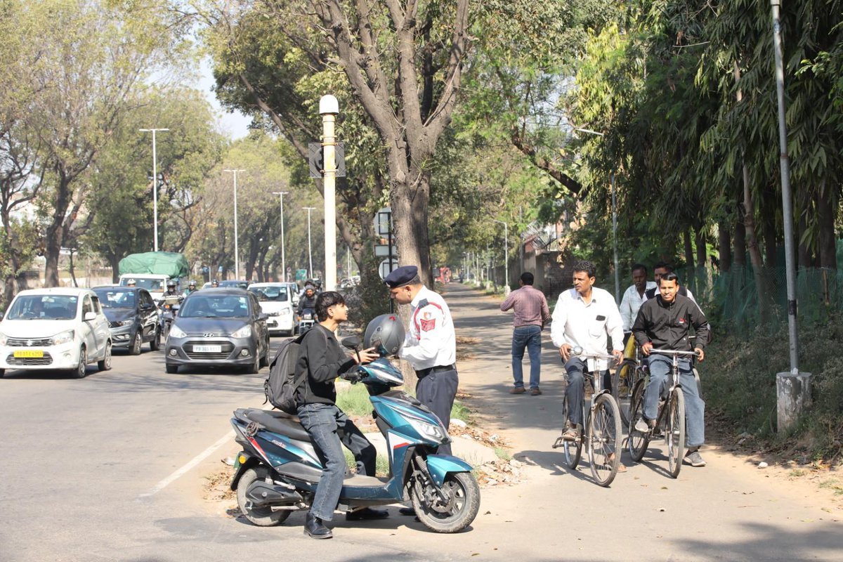 Chandigarh Traffic Police tweet media