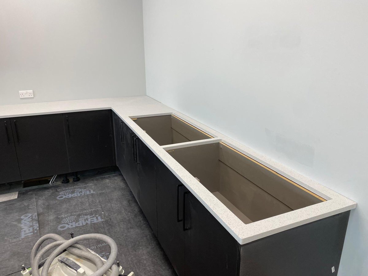 Jackman4Worktop's tweet photo. Minerva Grey Crystal installed in an office environment in Corringham, with cut outs for customers own inset sinks. https://t.co/YICtBQtZch