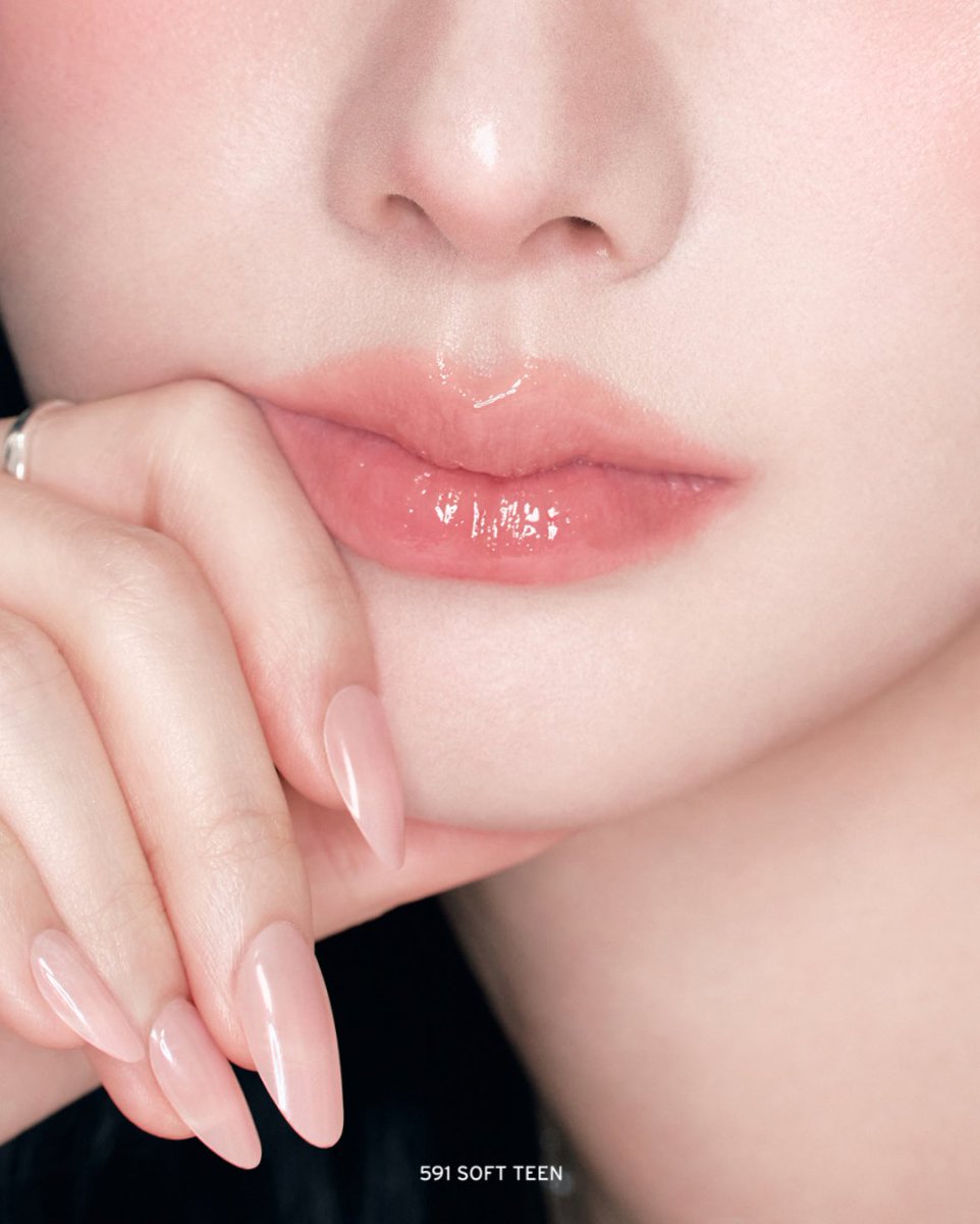 #RT이벤트

#RT + #follow 해주신 분들 중 두 분 추첨해 
제가 요즘 너무 잘 쓰고 있는
[ 오드타입 락시 젤리 틴트 ]
소프트틴 / 로우키 각각 한 분씩 선물할게요

사천공주님들 맞이 소소한 이벤트 🙂‍↕️🫶🏻