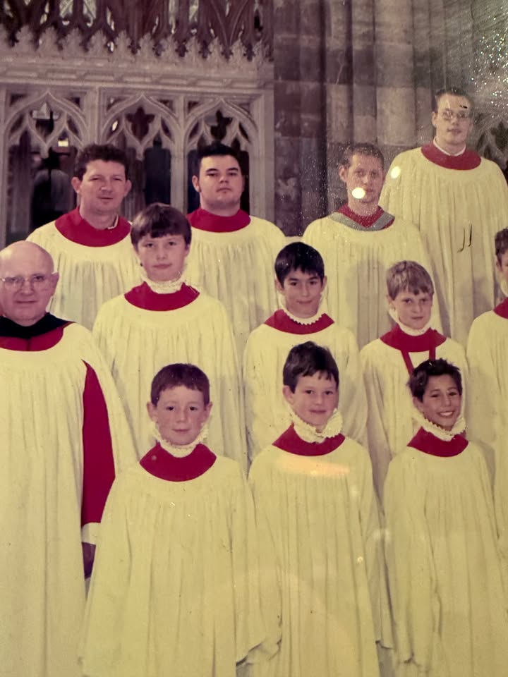 Exeter Cathedral tweet media