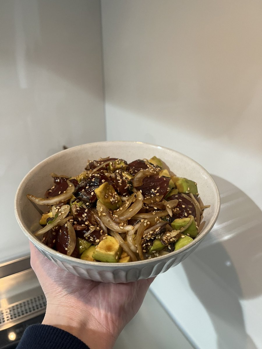 たっと tweet media