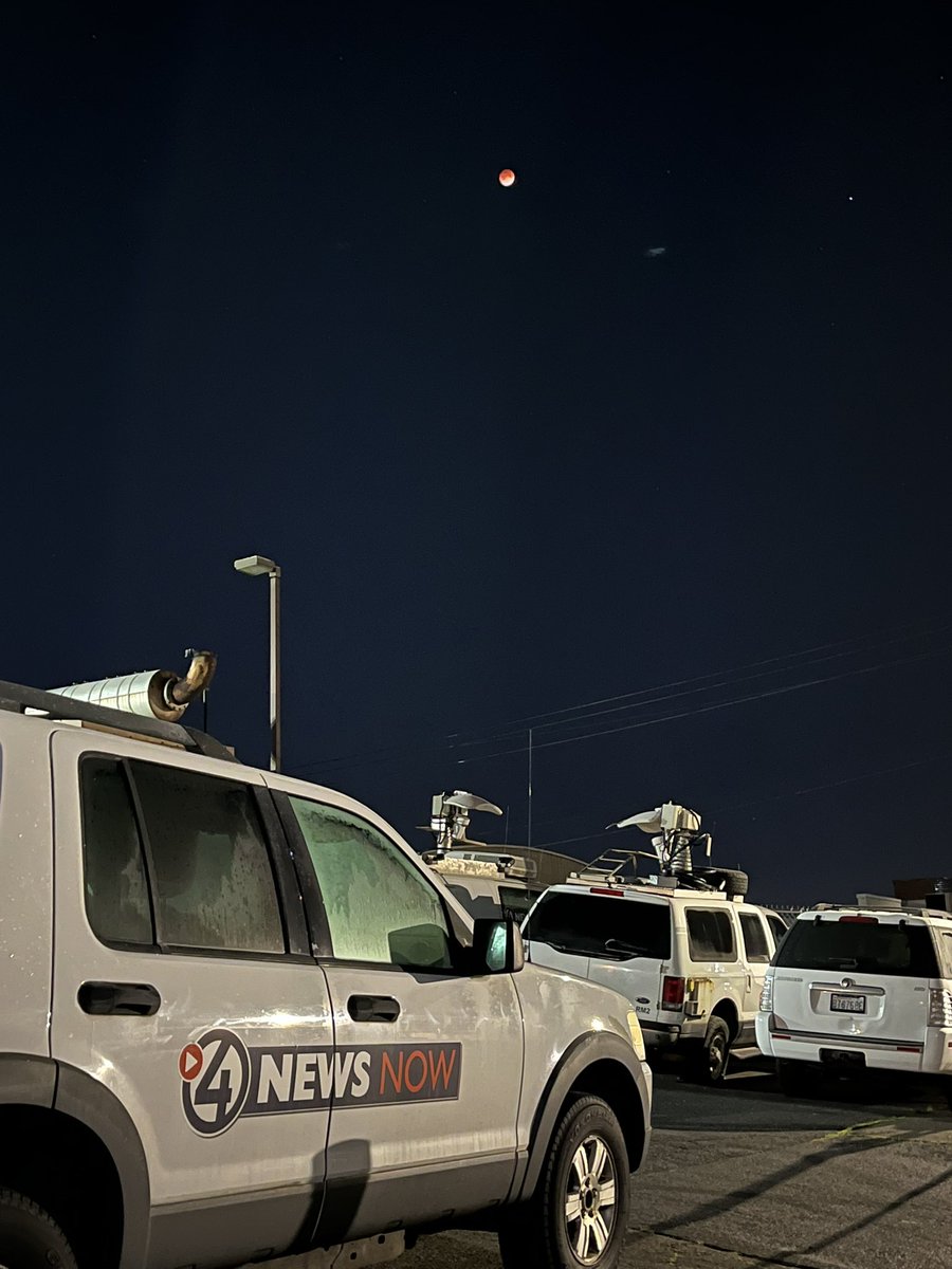 mattgraykxly's tweet image. #spokane #LunarEclipse2026