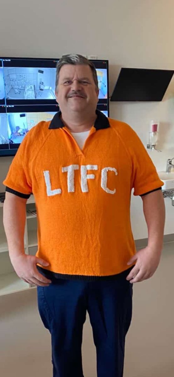 Jonas @threefingers 🎩 tweet media