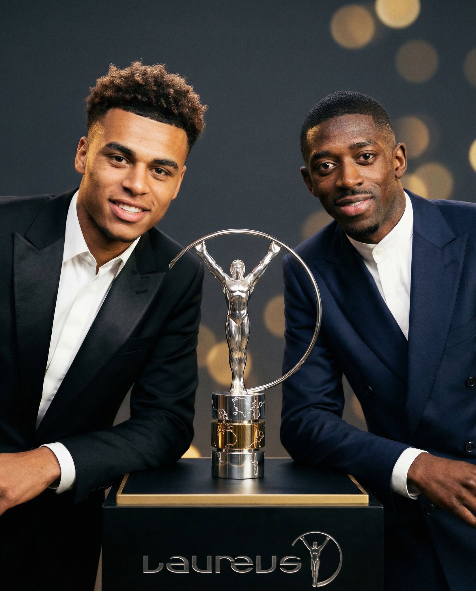 رسميًا: تم ترشيح عثمان ديمبيلي وديسيريه دوويه لجائزة لوريوس العالمية للرياضة 2026 Laureus26. عثمان ديمبيلي مرشح لجائزة أفضل رياضي عالمي للسنة 2026.. ديسيريه دوويه مرشح لجائزة الاكتشاف الأكبر للسنة.. وفريقهما باريس سان جيرمان مرشح لجائزة أفضل فريق للسنة.. سيتم الإعلان عن الفائزين في 20 أبريل، في مدريد.. المصدر : Fabrizio Romano 