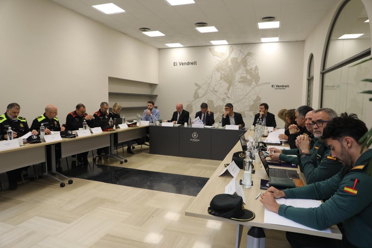 Ajuntament del Vendrell tweet media