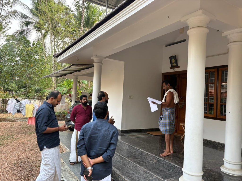 BjpLigin's tweet photo. ഭരണ പരാജയത്തിൻ്റെ 25 വർഷങ്ങൾ
#Signaturecampaign…#Vikasitakeralam 
#Vikasitakaduthuruthy  @RajeevRC_X @BJP4India @BJP4Keralam @BjpKottayam https://t.co/RaWPoRacAl