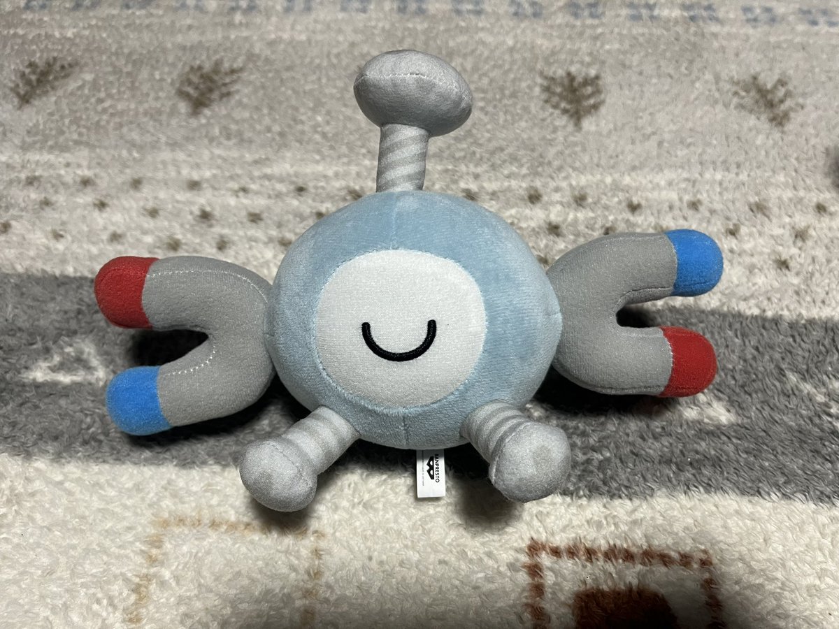 ray_gmkkk's tweet photo. たまたま入ったゲーセンでの戦利品 https://t.co/eIT0dU2TAI