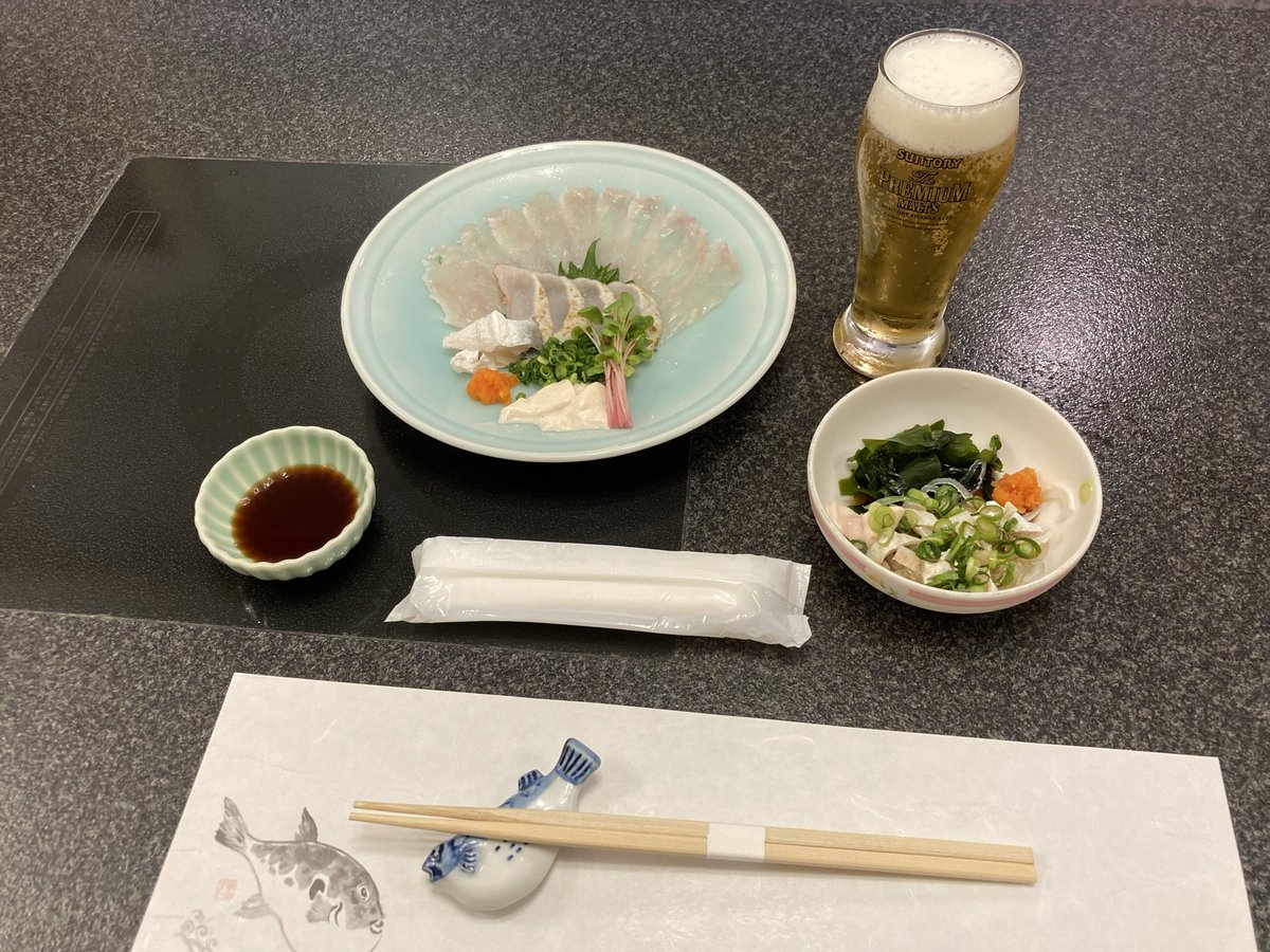 本日は、#ビジネスデザイン学部 定年^^;の日。
学校業界とは遠い私が^^;大学生の授業を担当することになり5年あっという間。
「この子、天才！？」という学生もワンサカで、とてもワクワクの日々でした。
これで一区切りですが、ビジネスモデル科目は今しばらく担当します。実践知も活用していきます。