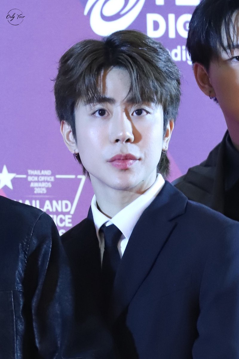 Only_YearPS tweet media