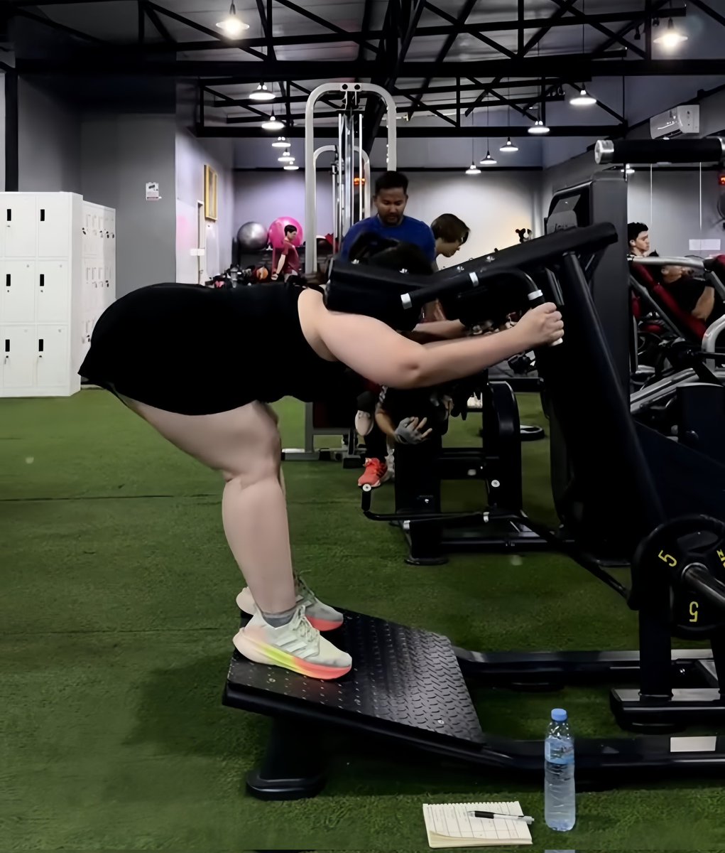 รวมพล คนน่าเย็ด tweet media