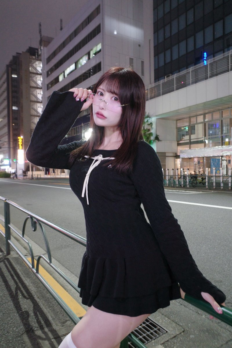 たまにはメガネもどうかな…？⟡.·