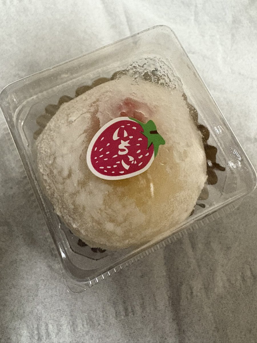 お腹すいた⋯ もつ鍋食べたいなあ これこの前食べたいちご大福