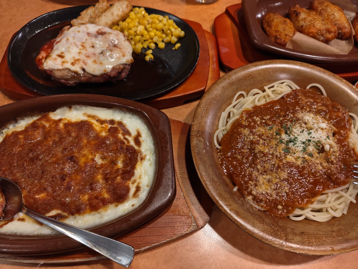 いおりん tweet media