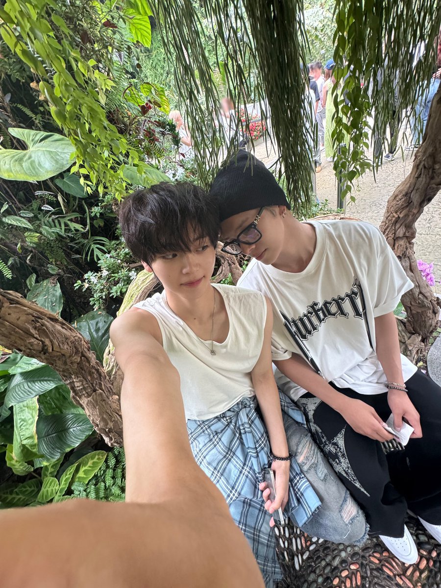 Jjuna Liburan 🍊 tweet media