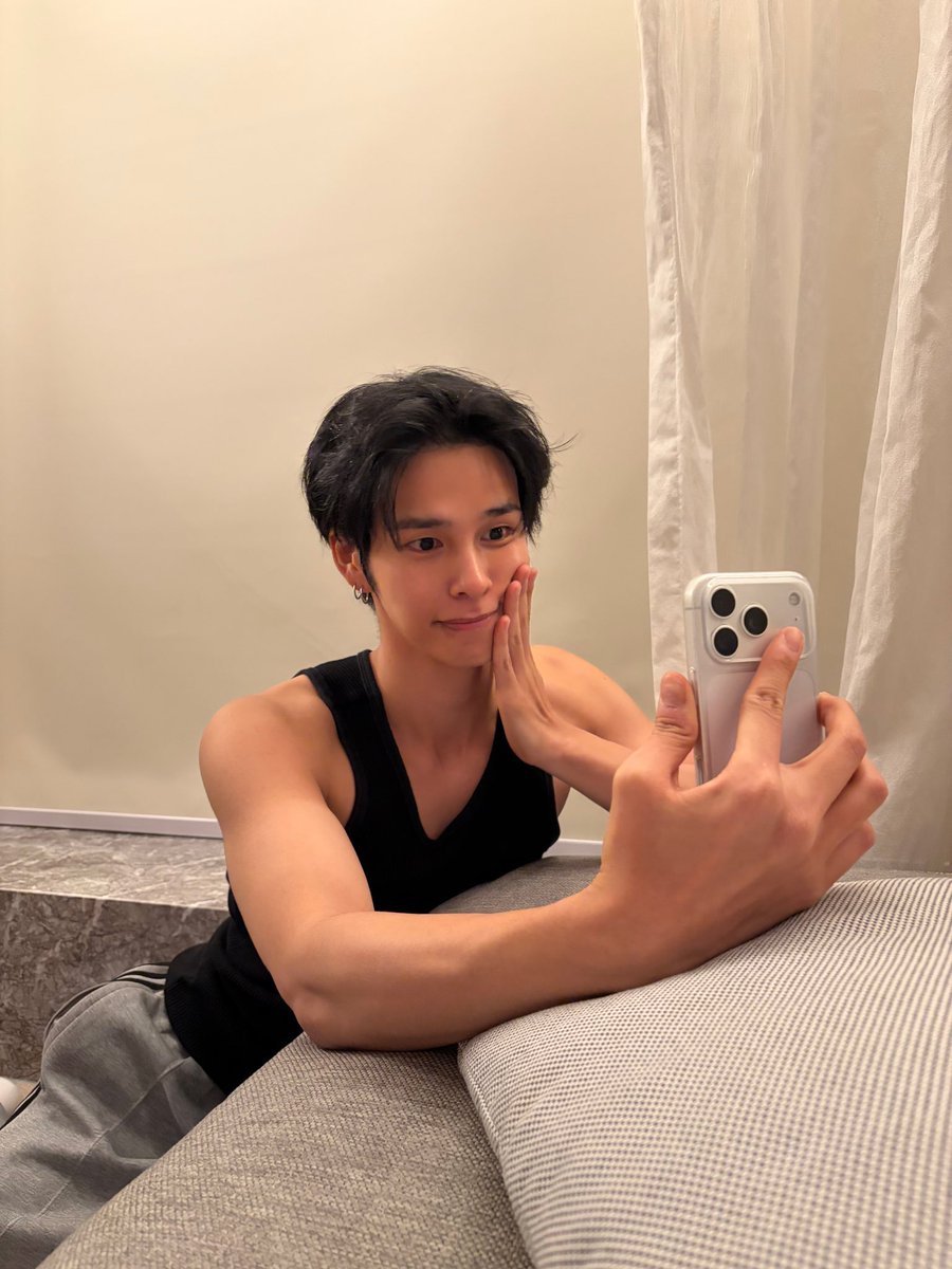 Jjuna Liburan 🍊 tweet media