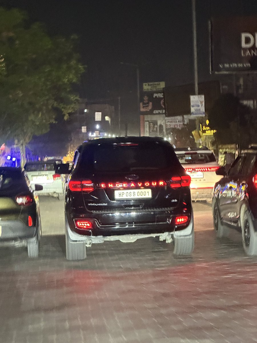 themilemuncher's tweet photo. This is the condition of law and order in Zirakpur Punjab. ABSOLUTELY PATHETIC. Bike is casually running without number plate, cars roam freely with black tints.  @PunjabPoliceInd @DGPPunjabPolice You guys have literally zero accountability. VIP ROAD Zirakpur https://t.co/giMs36eXMV