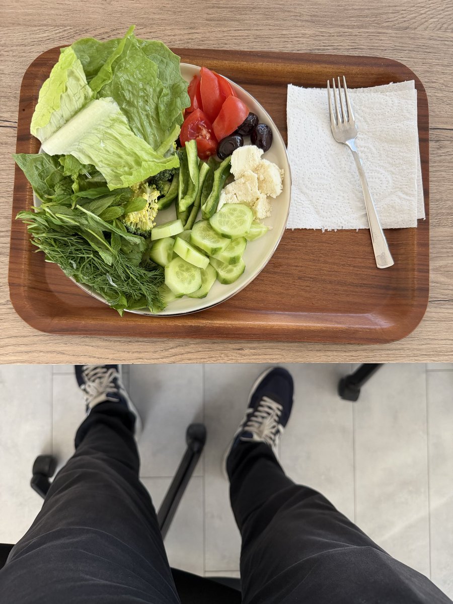 İşimizdeyiz 
Günaydın ☕️🙋🏻‍♂️🍀🧿