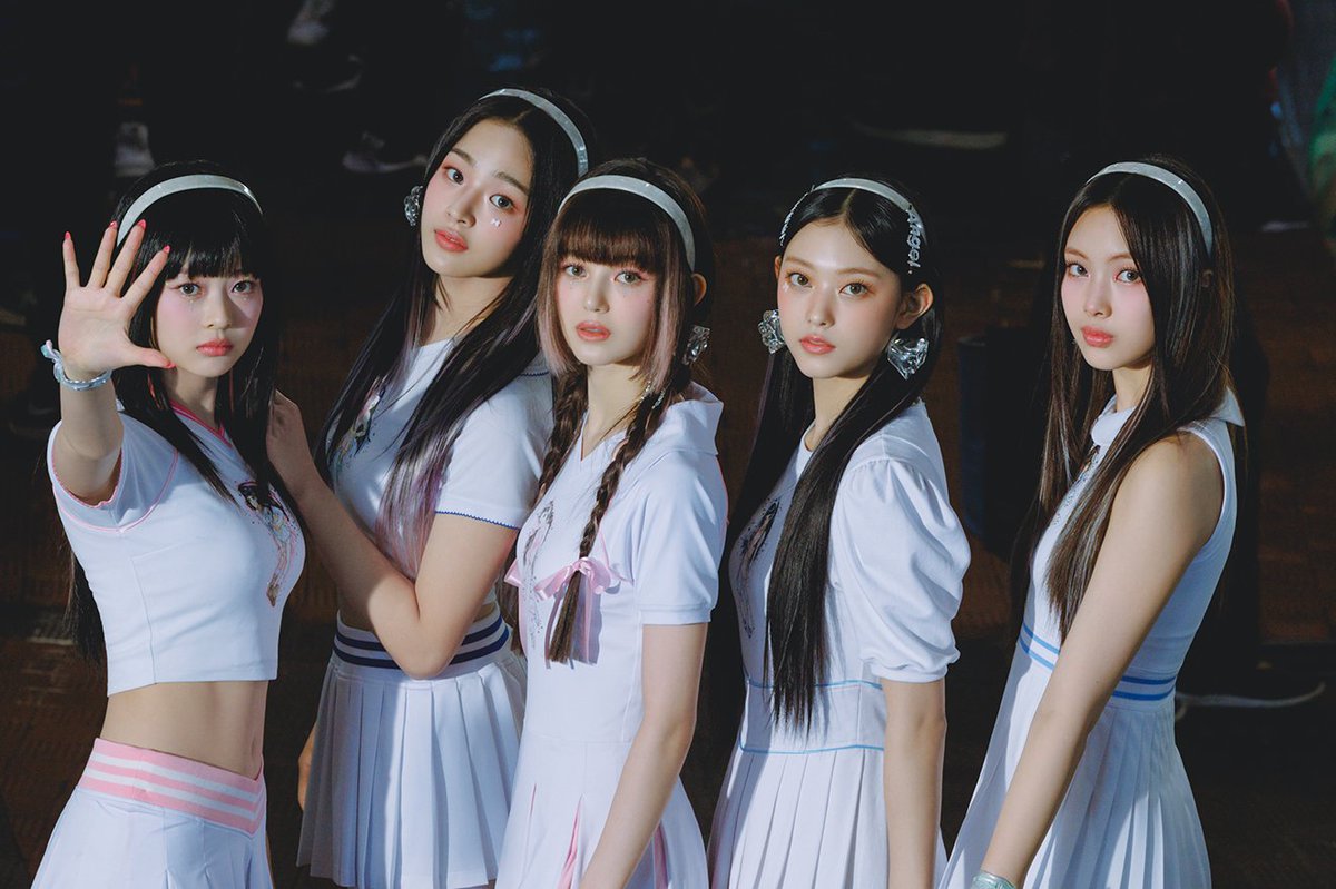 NewJeans is FIVE!!

NewJeans MINJI
NewJeans HANNI
NewJeans DANIELLE
NewJeans HAERIN
NewJeans HYEIN

#NEWJEANS_IS_FIVE
#FREENEWJEANS