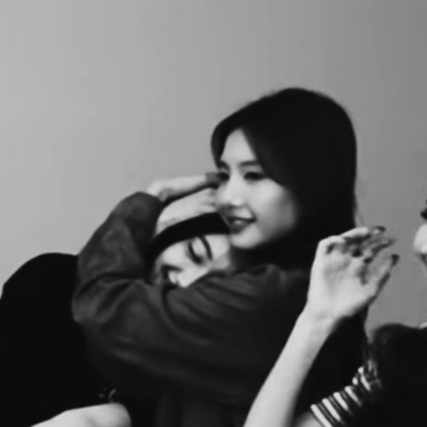 ชั้นกลัววันนึงมันจะร้องไห้เพราะนึกได้ว่าตัวเองไม่ใช่แม่แท้ๆอ๊ะอายอ่ะ