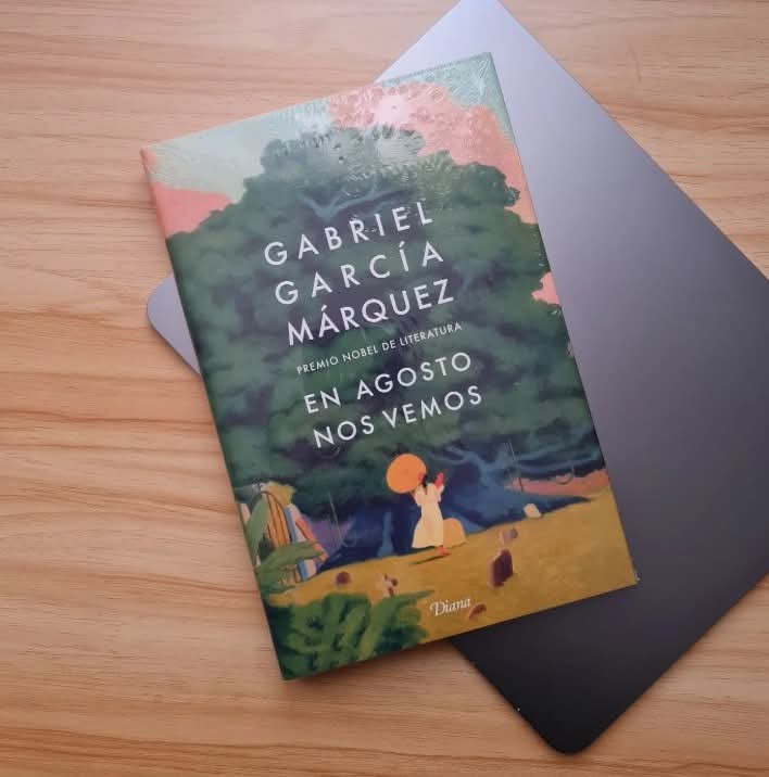 jmpinellt's tweet photo. Comencé el año leyendo En agosto nos vemos, el libro póstumo de Gabriel García Márquez. Fue la propuesta del club de lectura de la universidad y, creo, ese impulso colectivo terminó por animarme a saldar una deuda pendiente. https://t.co/uGg0SDZOFR