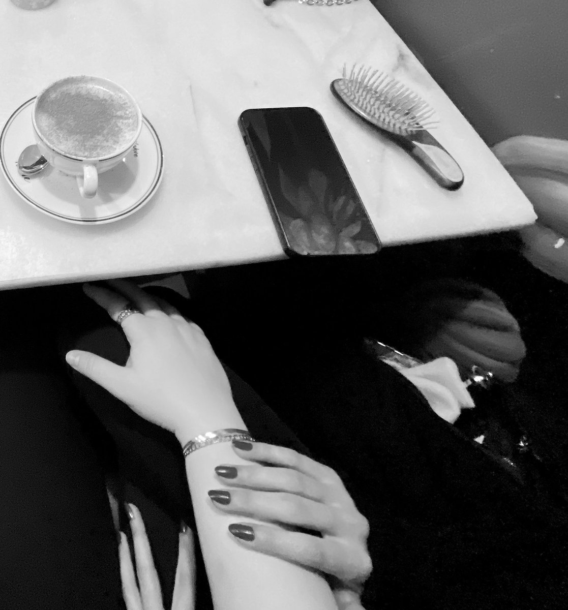 alienseven's tweet photo. Her şey onunla🖤 https://t.co/D1FwY4LKws