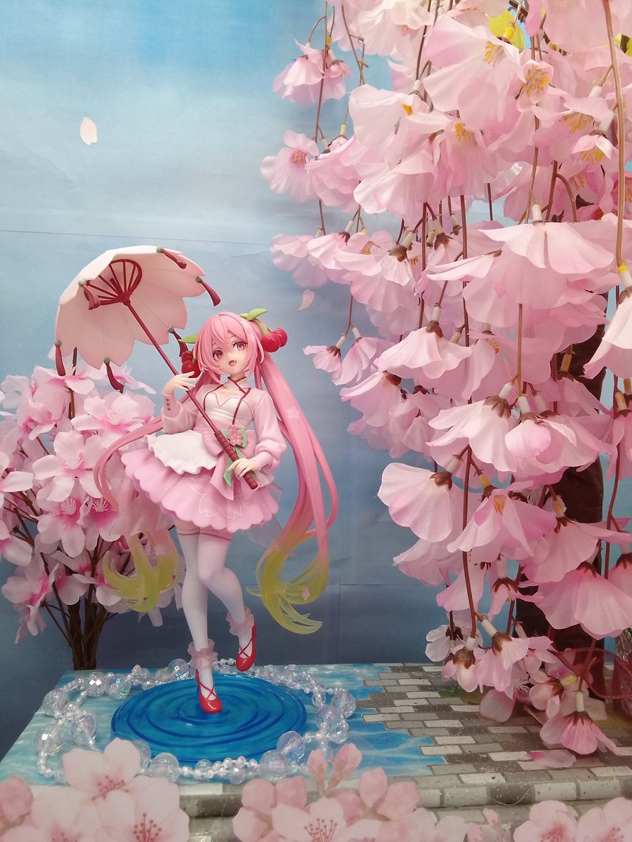 🌸新景品入荷情報🍒 桜ミク AMP＋ フィギュア～桜ドレスver.～ 初音
