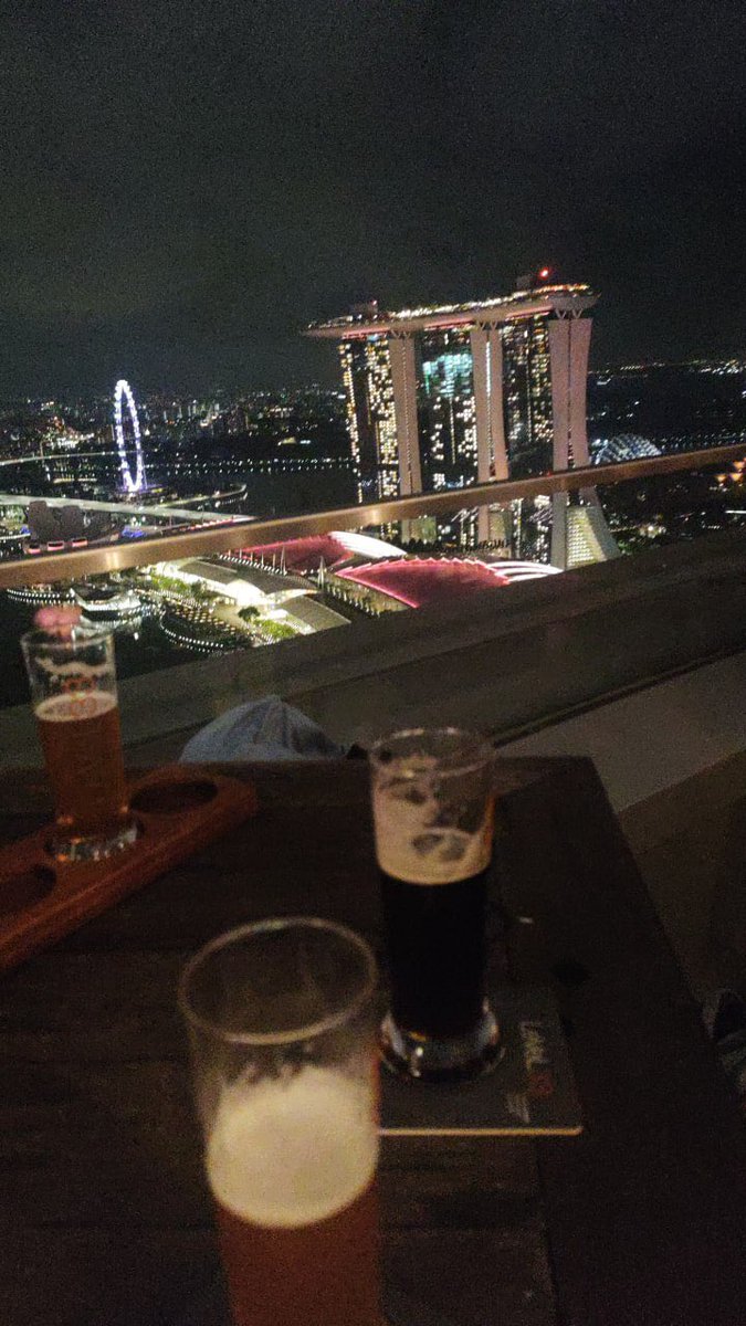 Sarude221's tweet photo. #Singapore #33level https://t.co/sZRPompTwF