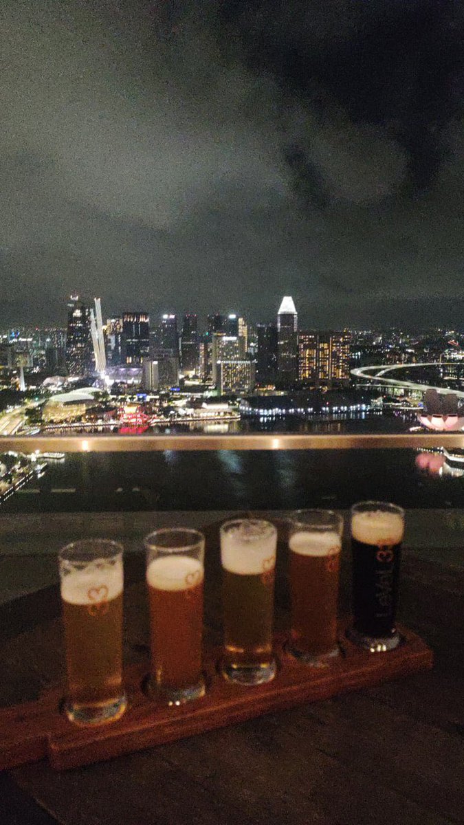 Sarude221's tweet photo. #Singapore #33level https://t.co/sZRPompTwF