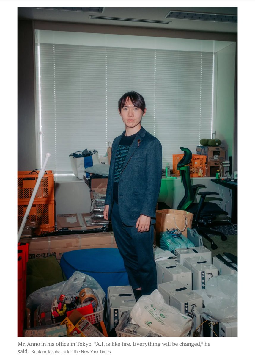 sweet_sweet_x's tweet photo. The New York TimesもBloombergも写真が本当におしゃれで素敵。日本の報道機関ではこういう感じの見ない気がする。写真家のお名前を見るとお二人とも日本人のよう。スマホで誰でも上手に撮れる時代に、プロの価値を感じる。ただの人物紹介でなく安野さんやチームみらいの“今”という物語が映っている。 https://t.co/HZCHLBD93U
