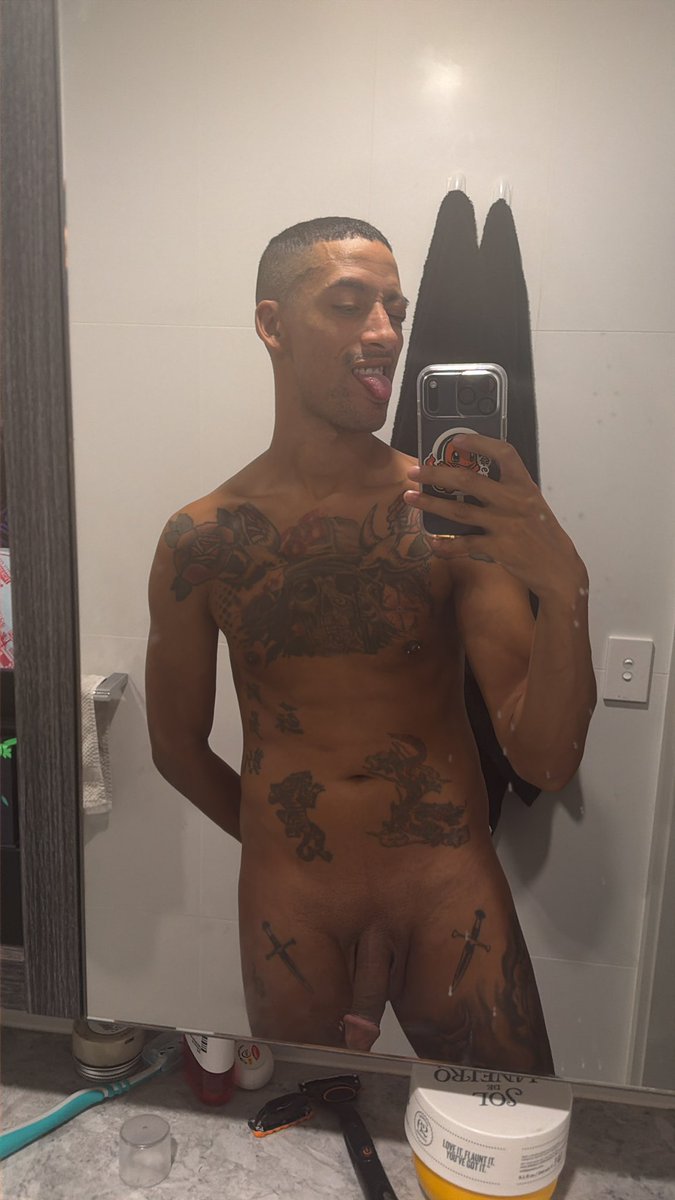 leroy daggaz tweet media