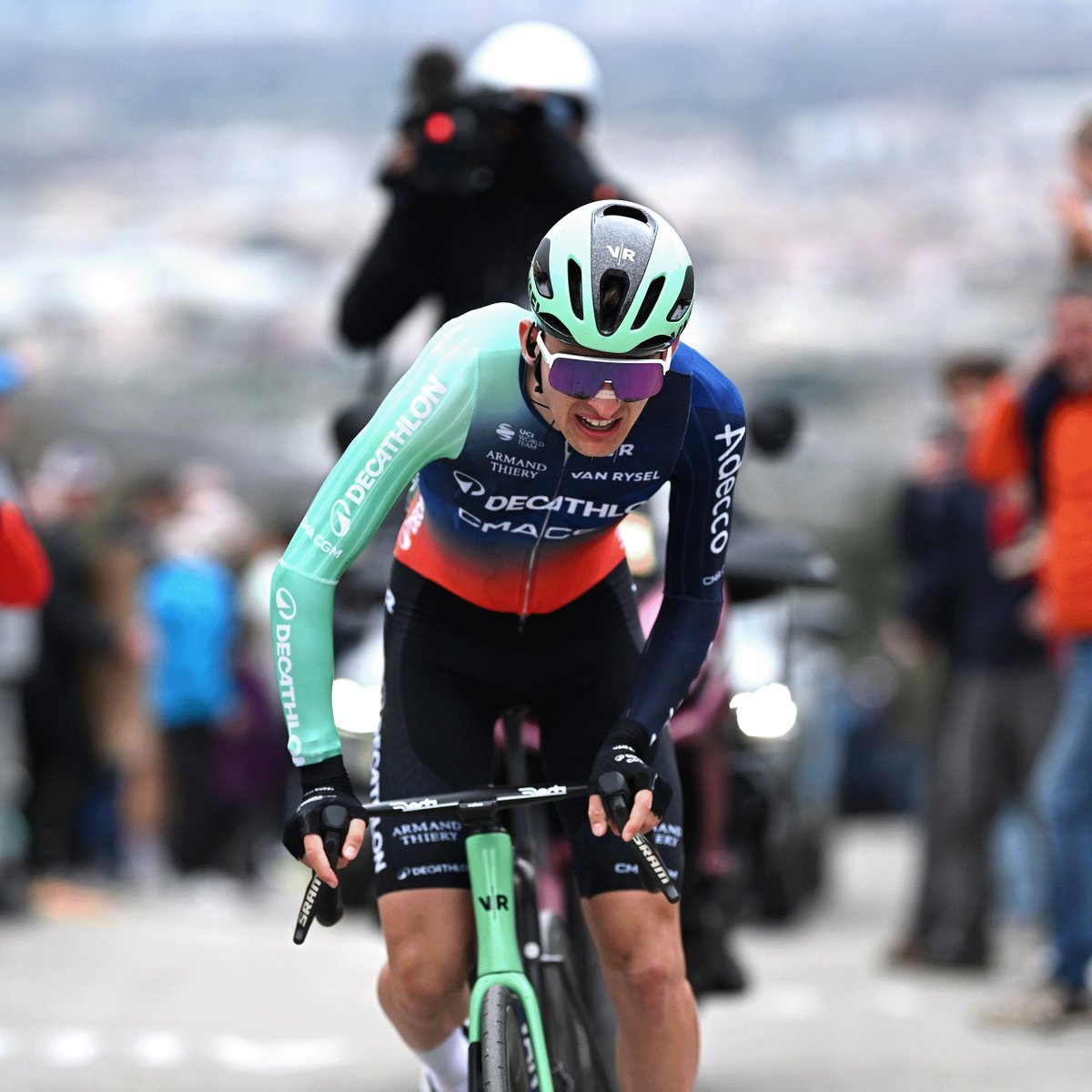 Le Gruppetto tweet media