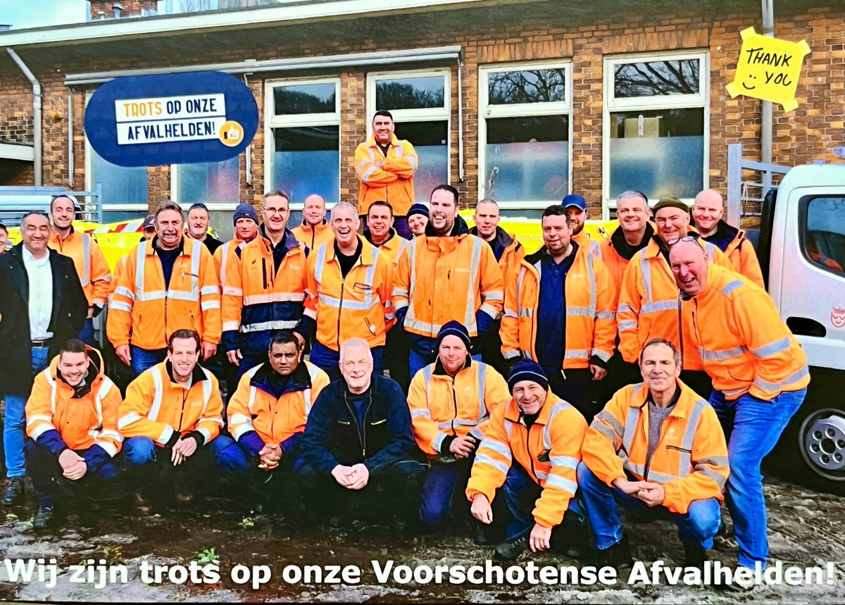 VVDVoorschoten's tweet photo. Natuurlijk zijn we bij @VVDVoorschoten ook zeer trots op onze #afvalhelden van de @GemeenteVSN Ben jij ook blij met ze? https://t.co/TPfUECB3I9 https://t.co/X4EiN1aUDt