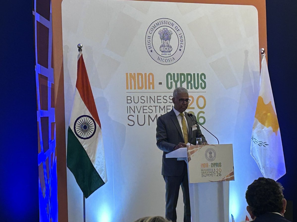 CHRISTINA VONIATIS tweet media