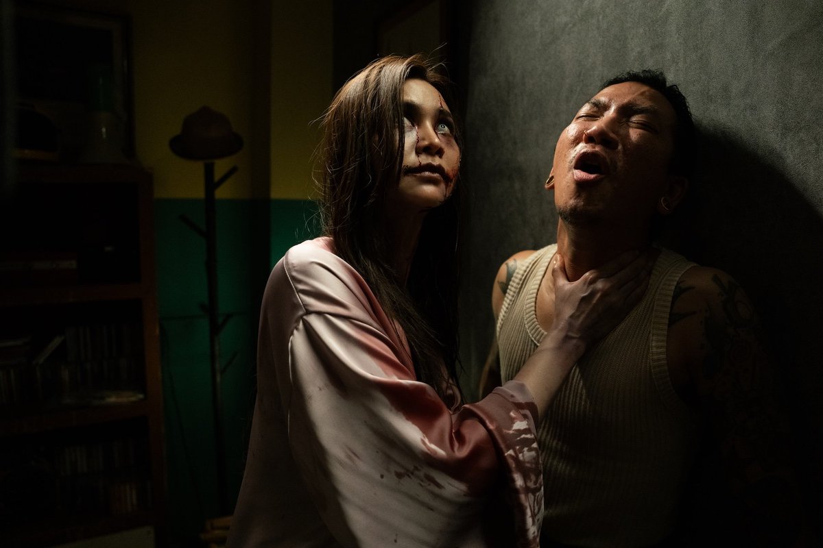 “ราคี” มงลง 4 วันฟันรายได้แตะ 20 ล้าน! ก้าวขึ้นสู่อันดับ 2 รองเพียง “สัปเหร่อ 2” #หนังที่ทำรายได้สูงสุดในการเข้าฉายสัปดาห์แรก แพ็คคู่สู่ความสำเร็จ #ราคี #THESTAIN มีเฮ  ผลงานภาพยนตร์เรื่องล่าสุดจาก “BeOnCloud” ทำรายได้สูงสุดเปิดตัวสัปดาห์ขึ้นแท่นเป็นอันดับสองรองจาก #สัปเหร่อ2