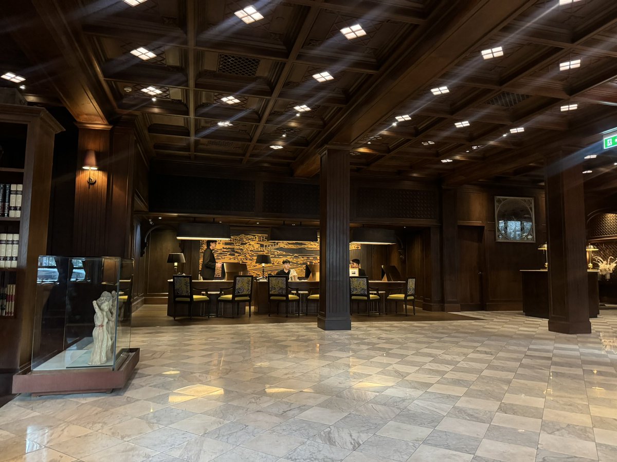 หรืออาจจะต้องรอหน่อย 38