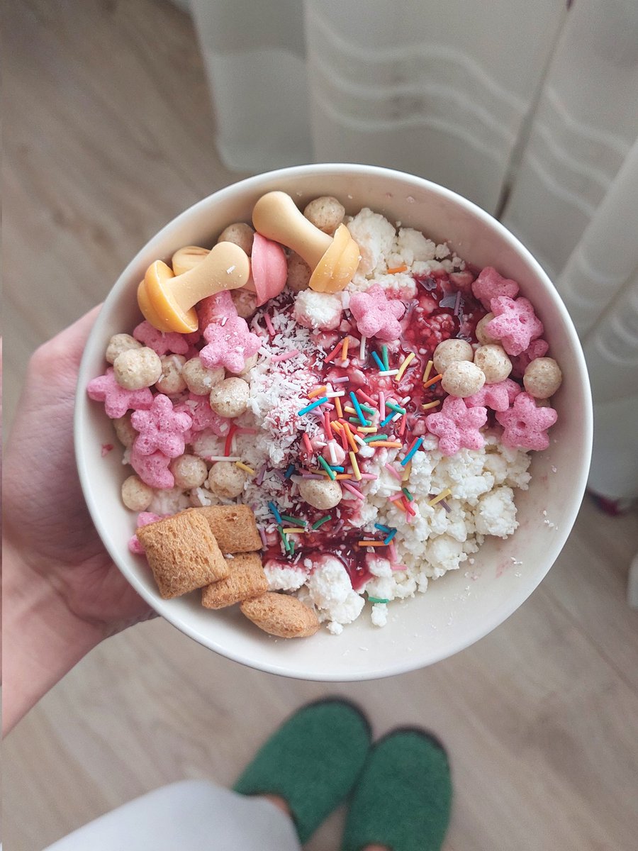 катя девочка-соседка tweet media