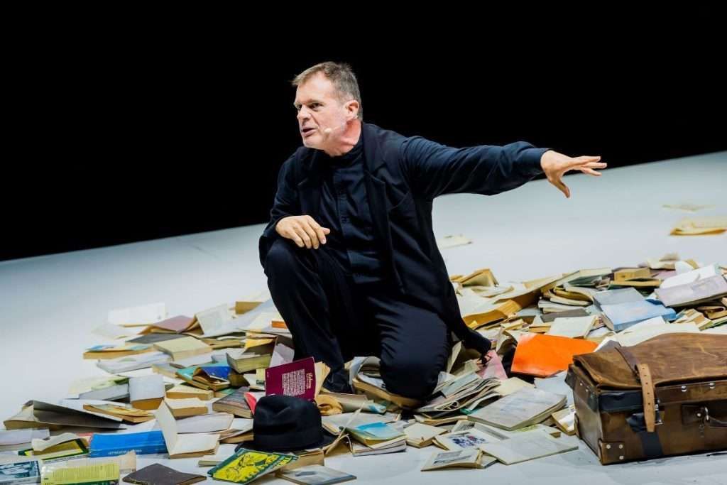 GufettoMag's tweet image. "L’uomo che emerge dallo spettacolo è un giovane disilluso, tradito dai propri ideali ed emarginato dalla società in cui ha sempre vissuto"". 

La #recensione di L.Chiaventi nuova firma di #Gufetto a MEIN KAMPF di Stefano Massini, in tour.
#leggereGufetto
gufetto.press/mein-kampf-tea…