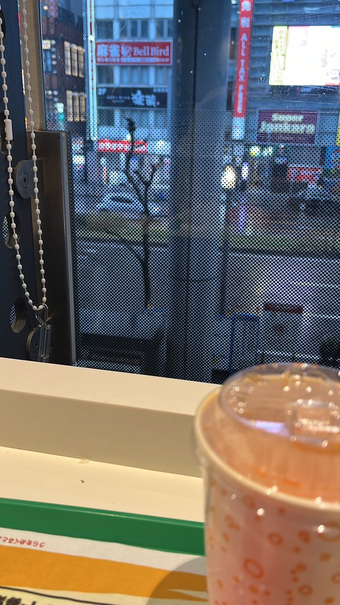 kosuuuk99's tweet photo. 出勤前と後は最近いつもここのマックだな https://t.co/Ehswq7eEoB