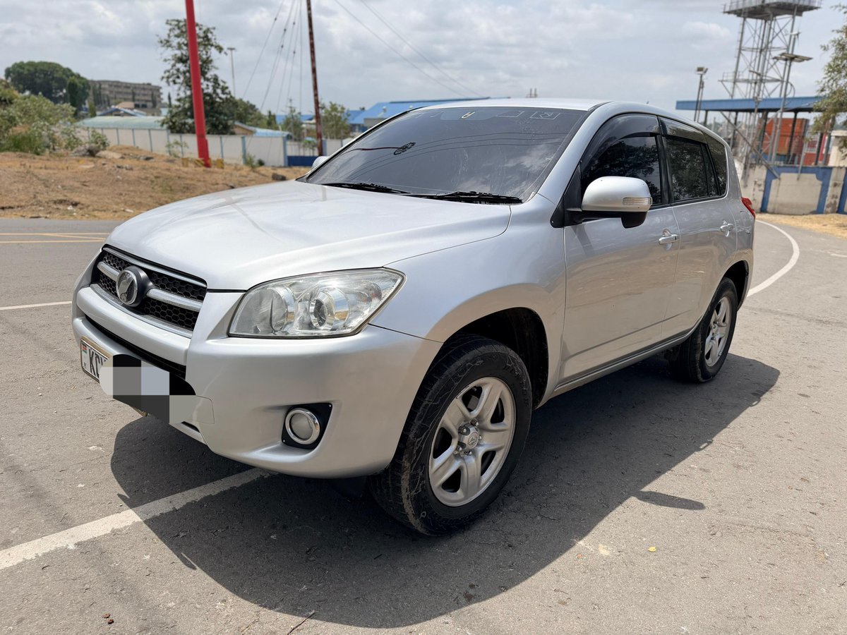 WolfOfEmirates's tweet photo. MAKE: TOYOTA RAV4
REGISTRATION : KCW
YEAR OF MAN : 2013
TRANSMISSION : Auto
COLOUR : SILVER 
ENGINE CAPACITY : 2400cc
FUEL TYPE : PETROL
MILEAGE: 136k
SEATERS: 5
PRICE : 1.9M
LOCATION : MOMBASA

CALL ME ON 0725428133 https://t.co/DRBDKLd9OH