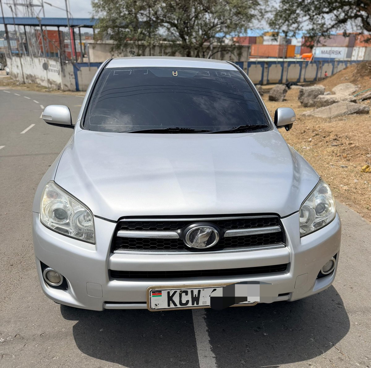 WolfOfEmirates's tweet photo. MAKE: TOYOTA RAV4
REGISTRATION : KCW
YEAR OF MAN : 2013
TRANSMISSION : Auto
COLOUR : SILVER 
ENGINE CAPACITY : 2400cc
FUEL TYPE : PETROL
MILEAGE: 136k
SEATERS: 5
PRICE : 1.9M
LOCATION : MOMBASA

CALL ME ON 0725428133 https://t.co/DRBDKLd9OH